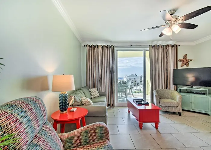 With Pool View Walk To Beach! *