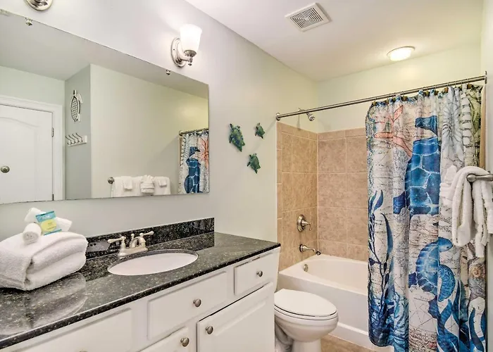 With Pool View Walk To Beach!